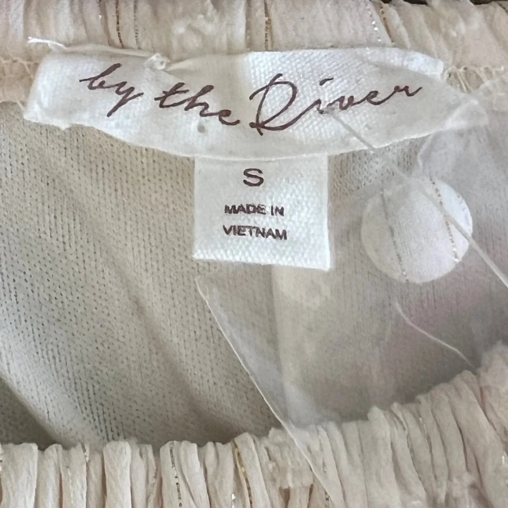 BY THE RIVER - Ivory Bubble Top